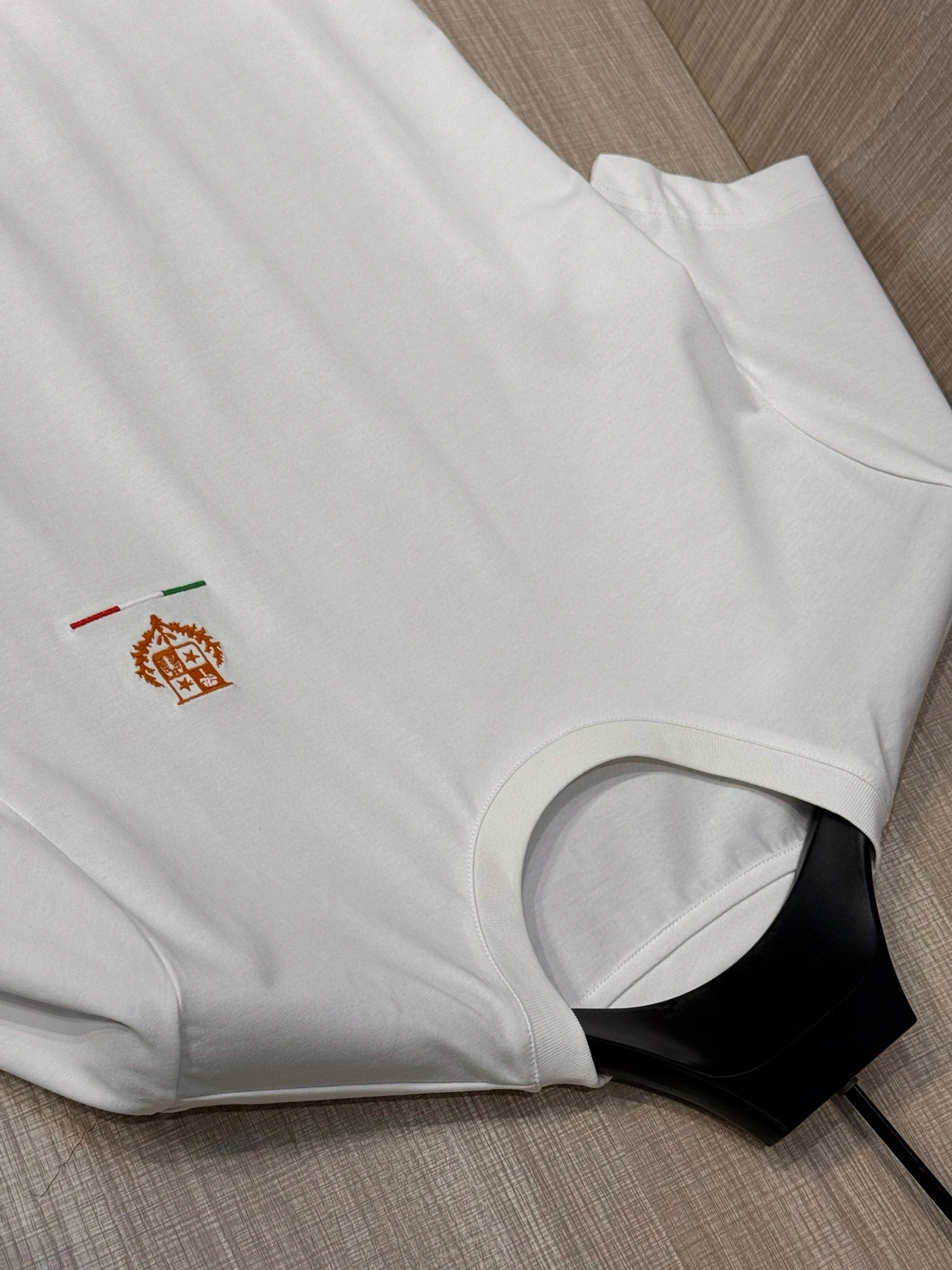 &wg.luxury- 8oro Pi191 embroidery 2Colour item:E-F355B1605-2